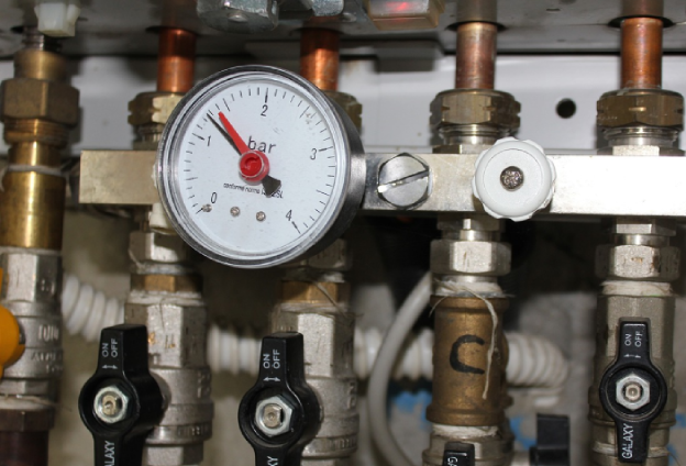 water pressure gauge 