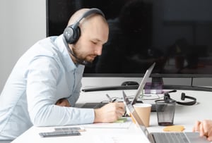 customer service representative taking notes