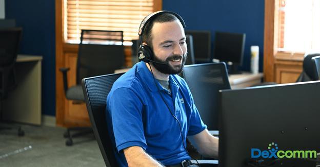 Dexcomm agent helping client